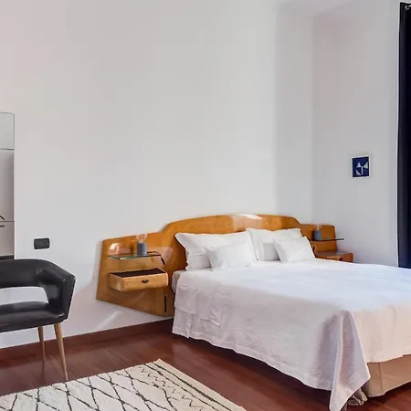 Trastevere Glorioso Wood 2 Bedrooms Rome